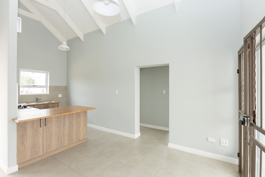 2 Bedroom Property for Sale in Laguna Hills Western Cape